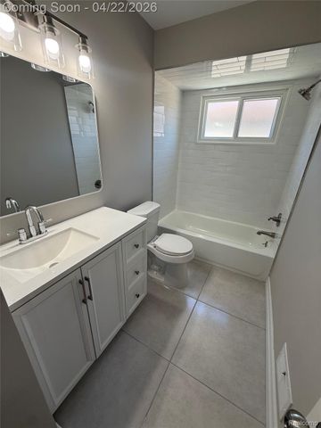 23541 Elmira Street, St. Clair Shores, MI 48082