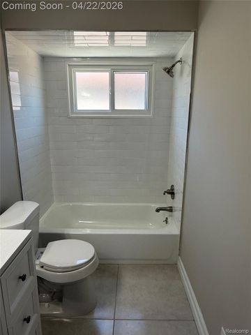 23541 Elmira Street, St. Clair Shores, MI 48082