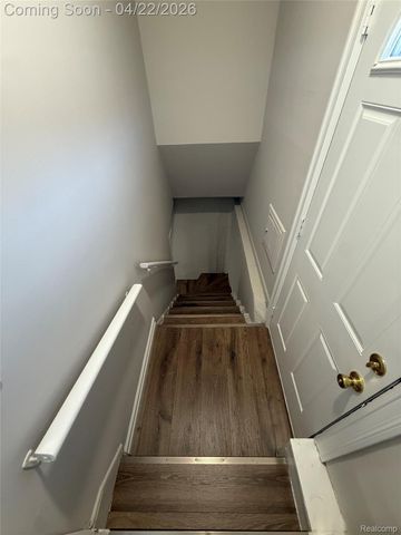 23541 Elmira Street, St. Clair Shores, MI 48082