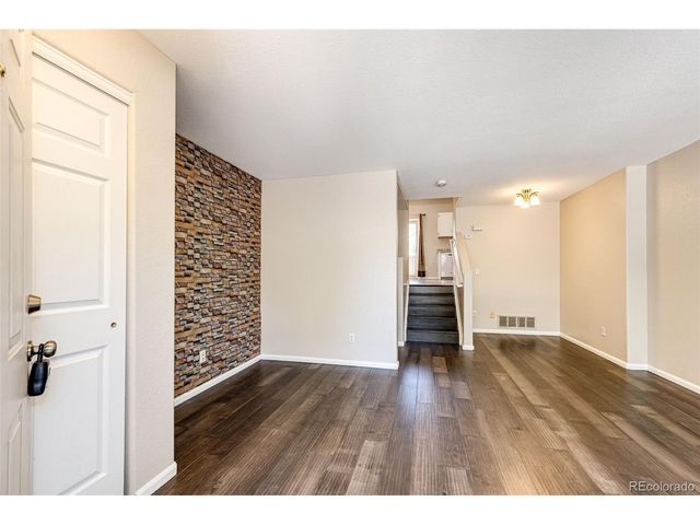 4572 S Crystal Way B, Aurora, CO 80015