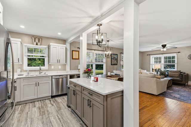 3709 Kellys Ferry Road, Chattanooga, TN 37419