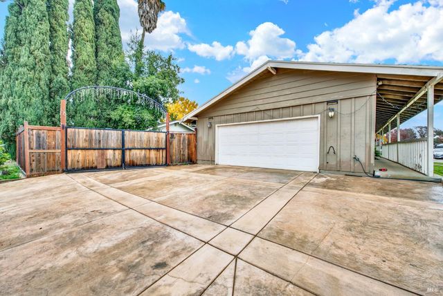 2630 Owens St, Fairfield, CA 94534