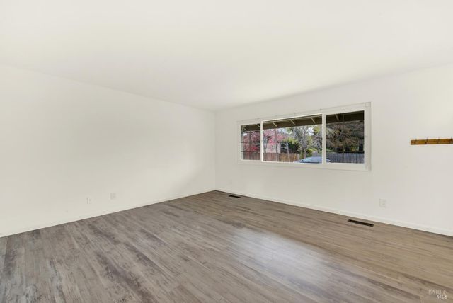 2630 Owens St, Fairfield, CA 94534