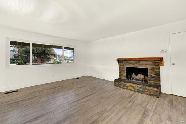 2630 Owens St, Fairfield, CA 94534