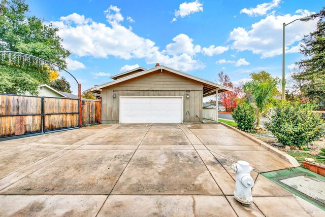 2630 Owens St, Fairfield, CA 94534