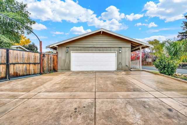 2630 Owens St, Fairfield, CA 94534