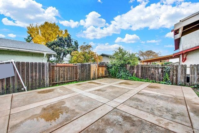 2630 Owens St, Fairfield, CA 94534