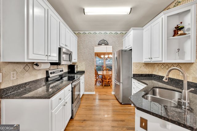 2262 Silver Fox Lane, Buford, GA 30519