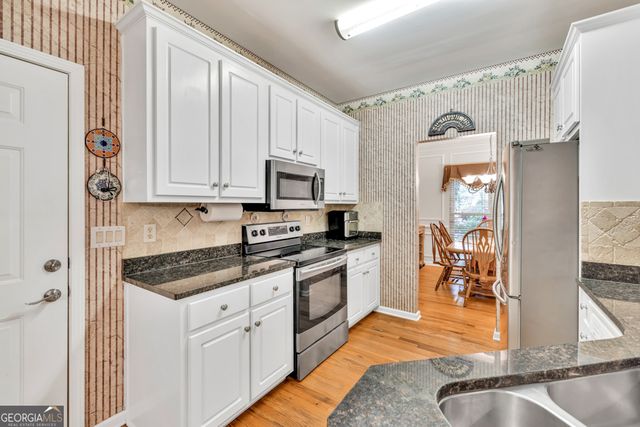2262 Silver Fox Lane, Buford, GA 30519