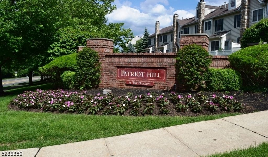 12 Hudson Dr, Bernards Twp., NJ 07920
