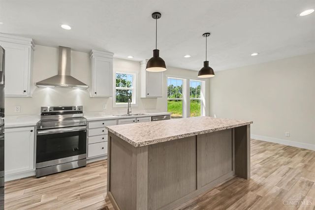1724 Commissioners Way, Sterling Twp, OH 45154