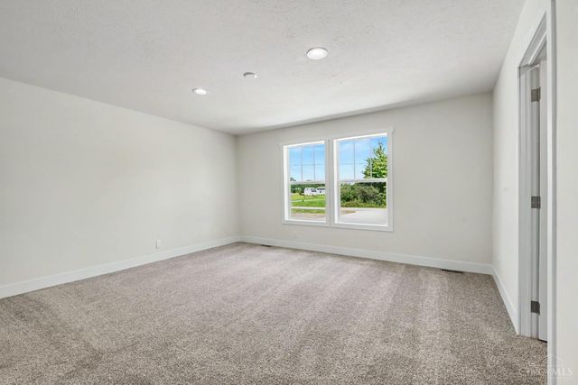 1724 Commissioners Way, Sterling Twp, OH 45154