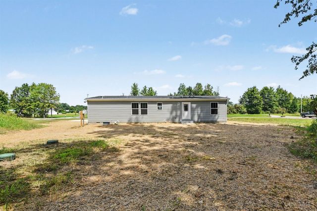 1724 Commissioners Way, Sterling Twp, OH 45154