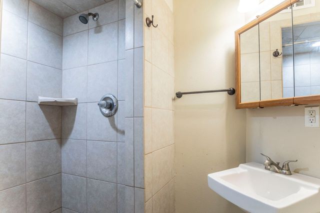 3128 Ray Drive, Haltom City, TX 76117