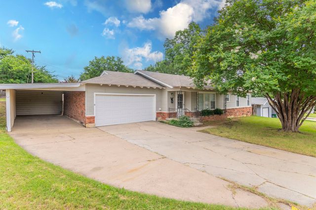 3128 Ray Drive, Haltom City, TX 76117