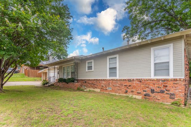 3128 Ray Drive, Haltom City, TX 76117