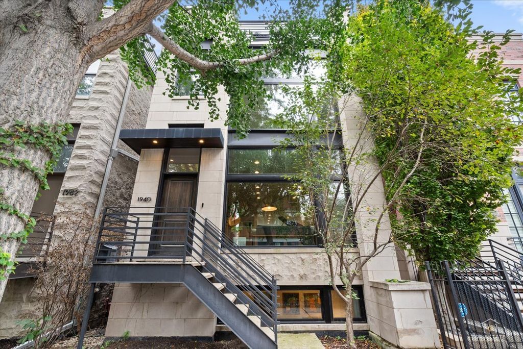 1940 W Wabansia Avenue, Chicago, IL 60622 — exterior