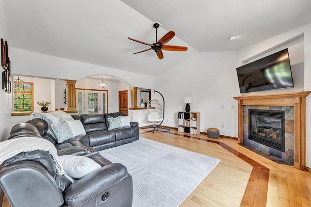 2901 MOOSE CREEK TRAIL, Green Bay, WI 54313