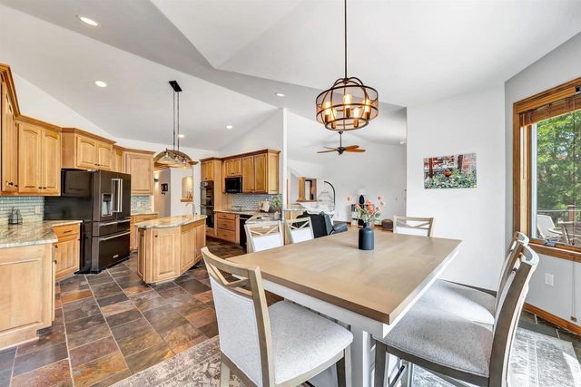 2901 MOOSE CREEK TRAIL, Green Bay, WI 54313