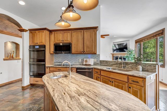 2901 MOOSE CREEK TRAIL, Green Bay, WI 54313