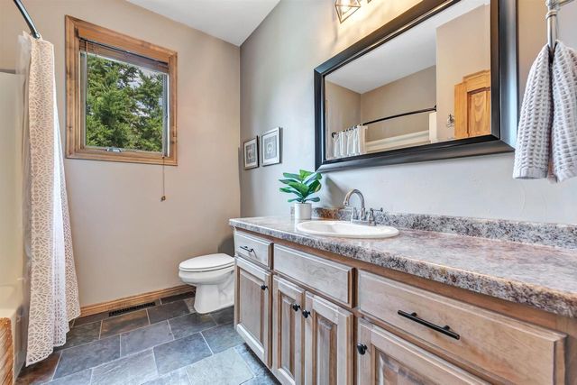 2901 MOOSE CREEK TRAIL, Green Bay, WI 54313