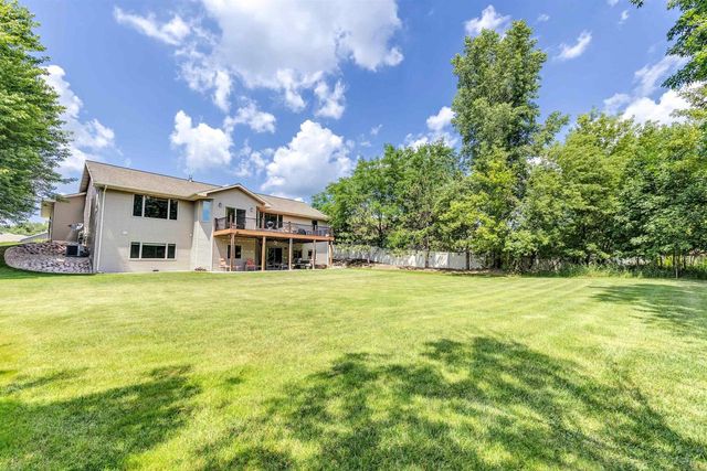 2901 MOOSE CREEK TRAIL, Green Bay, WI 54313