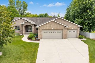 2901 MOOSE CREEK TRAIL, Green Bay, WI 54313