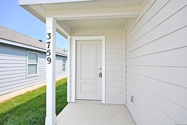 3759 MOON HILL RD, Marion, TX 78124