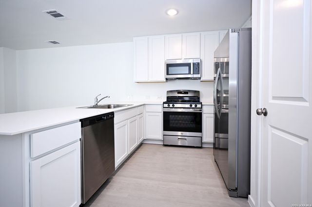 3759 MOON HILL RD, Marion, TX 78124