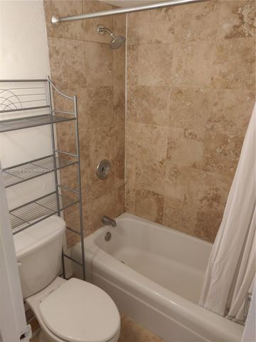 7403 SW 82nd St 112N, Miami, FL 33143