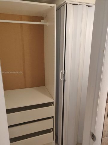 7403 SW 82nd St 112N, Miami, FL 33143