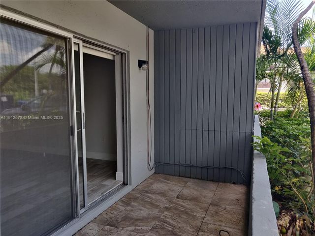 7403 SW 82nd St 112N, Miami, FL 33143