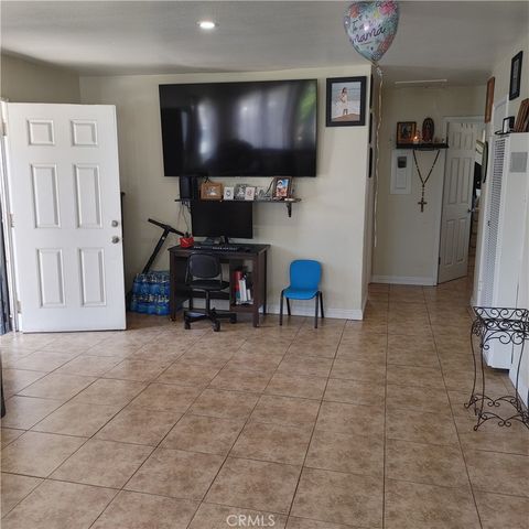 1449 S Park Avenue, Pomona, CA 91766