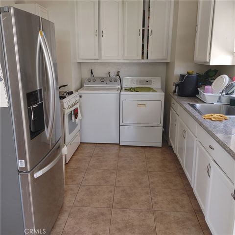 1449 S Park Avenue, Pomona, CA 91766