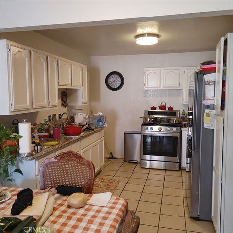 1449 S Park Avenue, Pomona, CA 91766