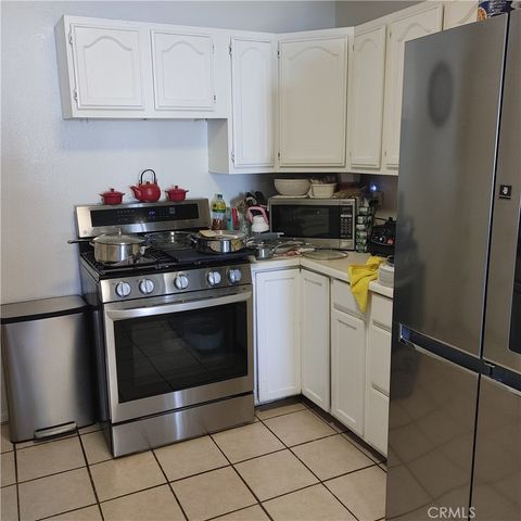 1449 S Park Avenue, Pomona, CA 91766