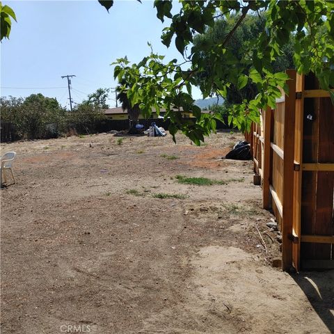 1449 S Park Avenue, Pomona, CA 91766