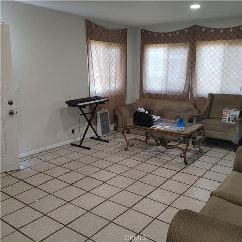 1449 S Park Avenue, Pomona, CA 91766