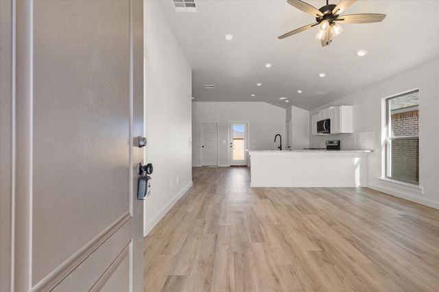 7210 8th Street, Lubbock, TX 79416