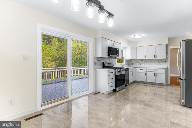 316 WICKERSHAM WAY, Cockeysville, MD 21030