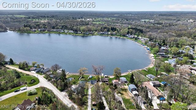 2509 Rubbins Road, Howell, MI 48843