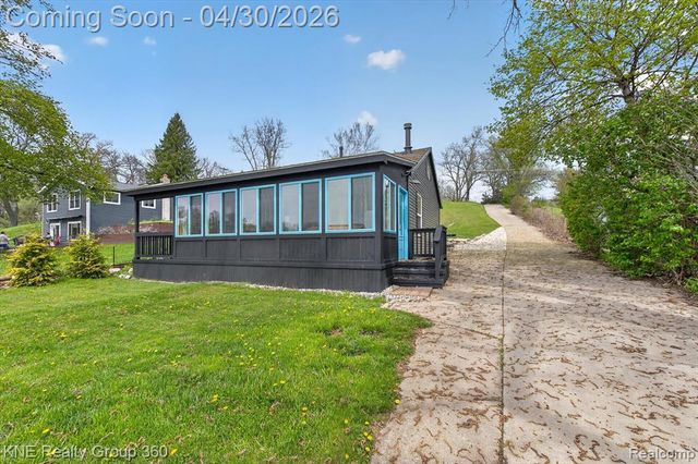 2509 Rubbins Road, Howell, MI 48843