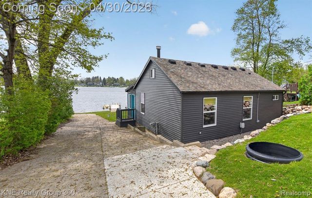 2509 Rubbins Road, Howell, MI 48843