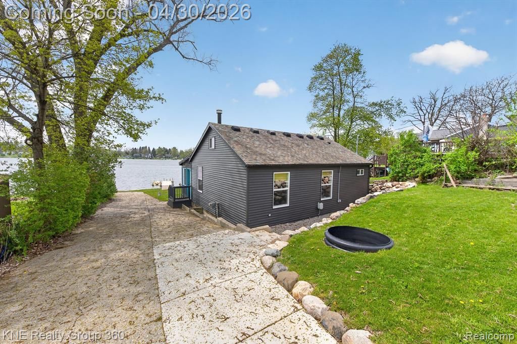 2509 Rubbins Road, Howell, MI 48843