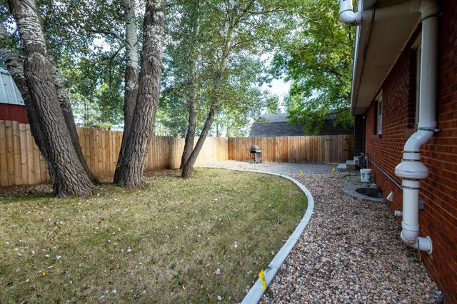 3255 OLD BELLE RD, Spearfish, SD 57783