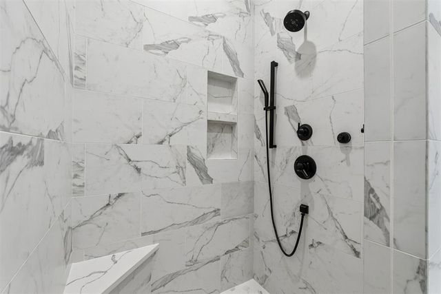 2800 Sandstone Ridge, Edmond, OK 73034