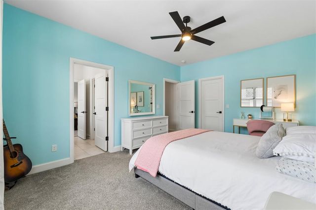 2800 Sandstone Ridge, Edmond, OK 73034