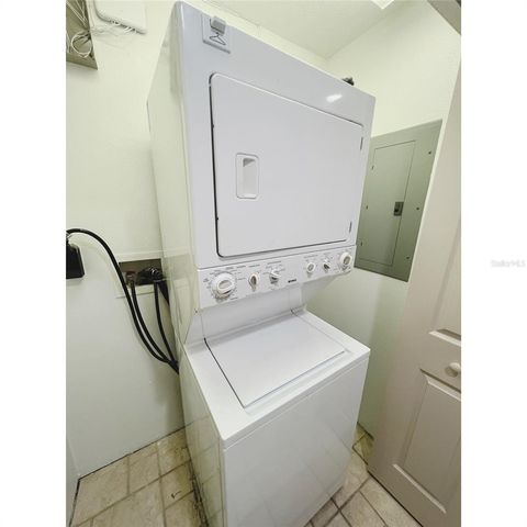 1008 ELMWOOD STREET, Orlando, FL 32801