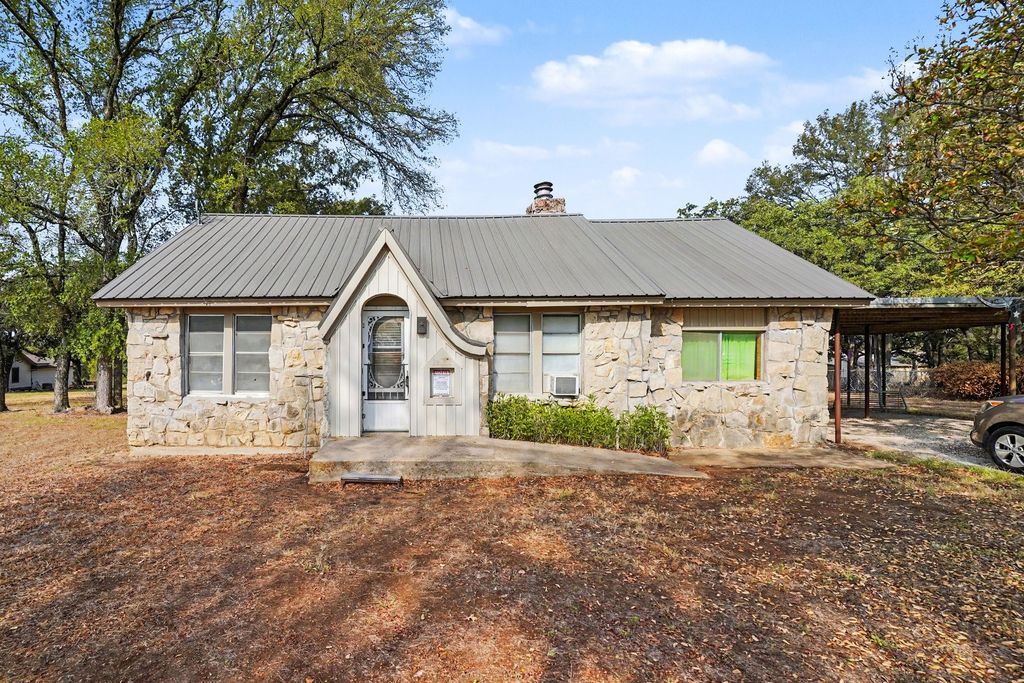 6413 County Road 803, Burleson, TX 76028