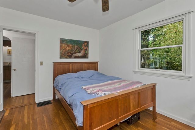 21 Winthrop Street, Northampton, MA 01060